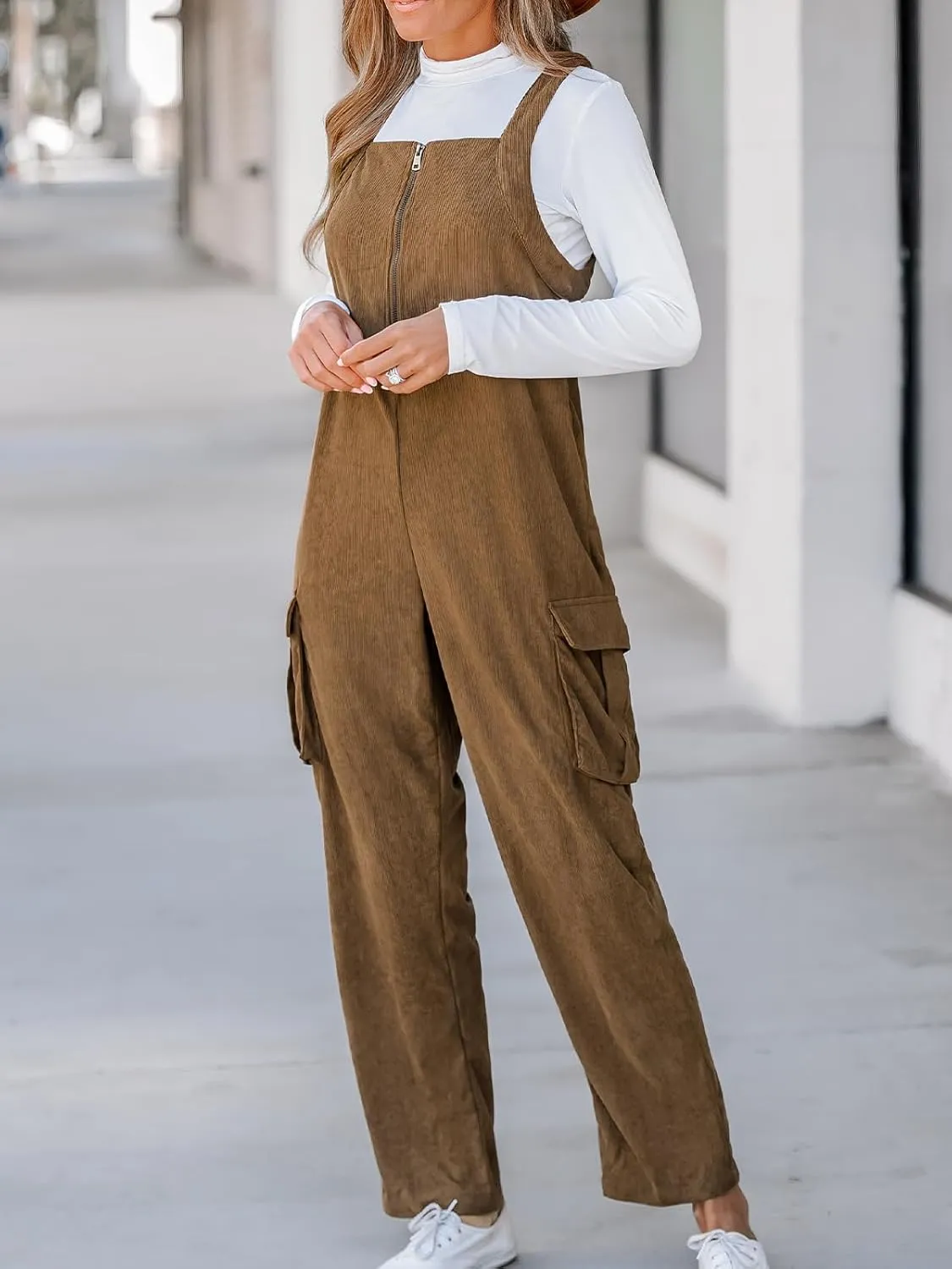CUPSHE Women's Jumpsuits Zip-Up Cargo Jumpsuit Sleeveless Straight Neck Outfit Casual