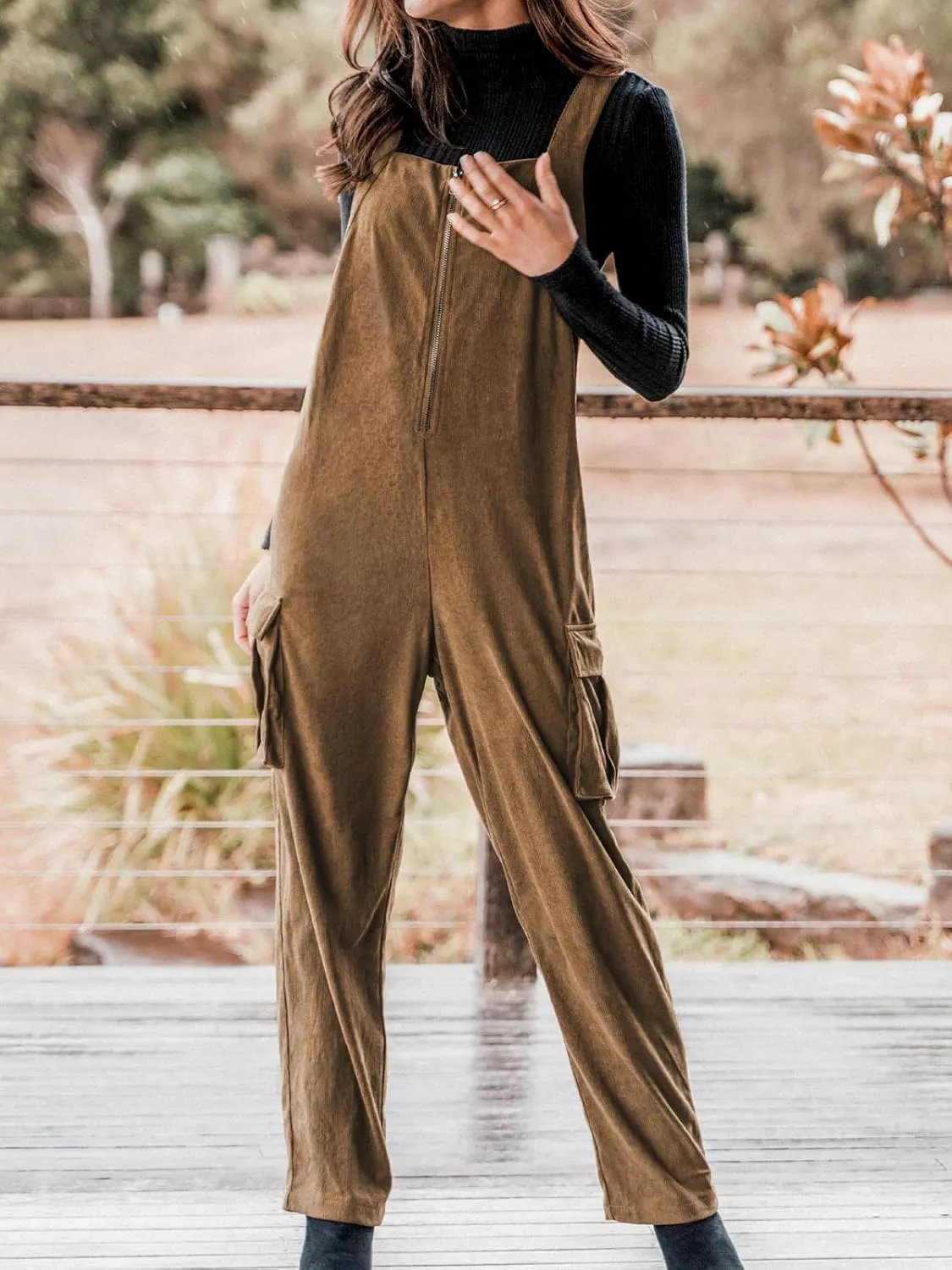 CUPSHE Women's Jumpsuits Zip-Up Cargo Jumpsuit Sleeveless Straight Neck Outfit Casual
