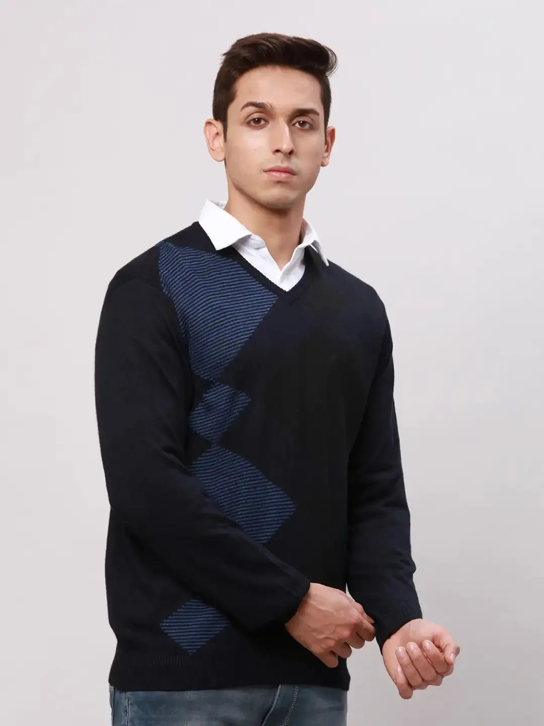 Park Avenue Men Blue Regular Fit Argyle Cotton Full Sleeve V Neck Collar Pullovers
