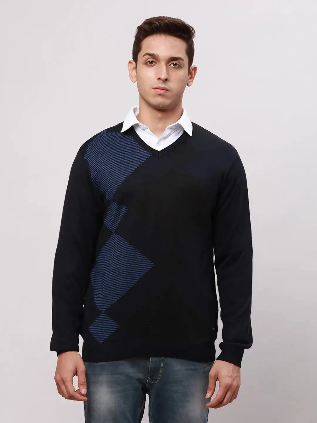 Park Avenue Men Blue Regular Fit Argyle Cotton Full Sleeve V Neck Collar Pullovers