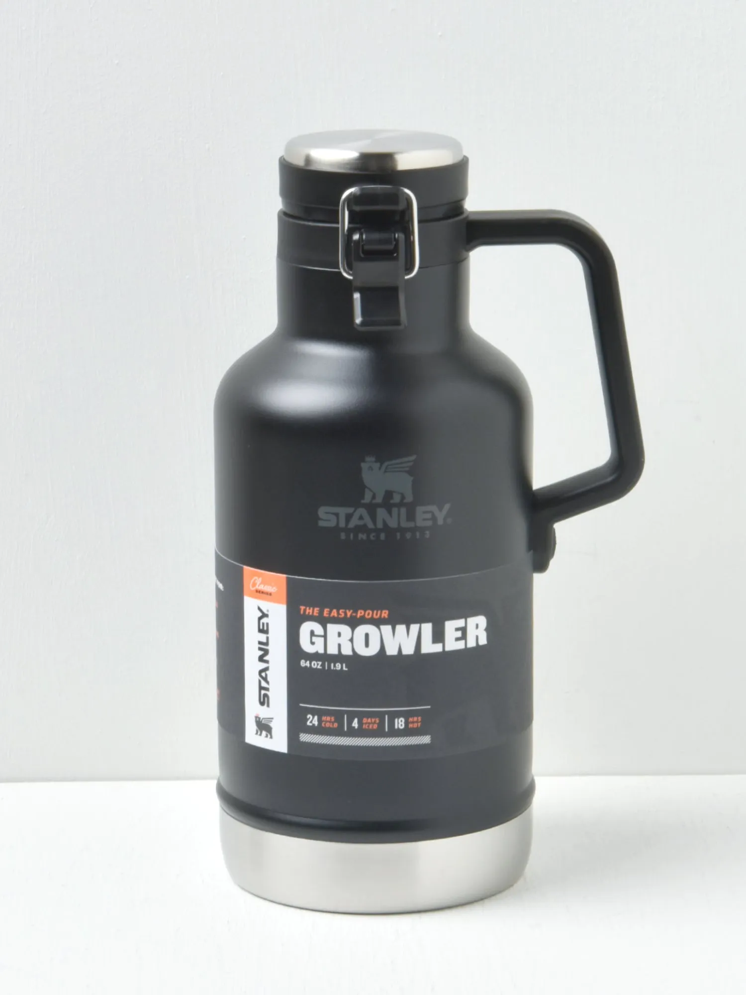 The Easy-Pour Growler 64OZ / 1.9L, Matte Black